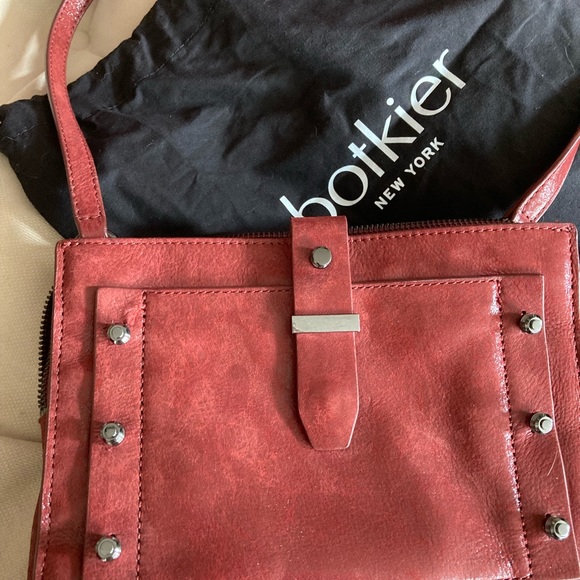 Leather small crossbody handbag - Picture 3 of 8